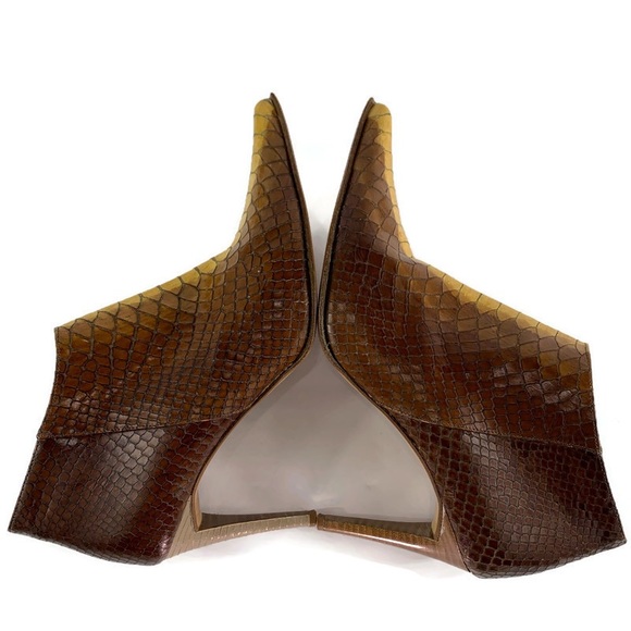 Kenneth Cole Snake Pattern Ankle Boots Size 8.5M - Picture 7 of 12